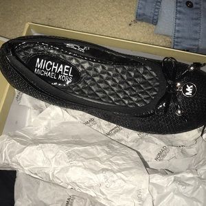 Micheal kors kids flats